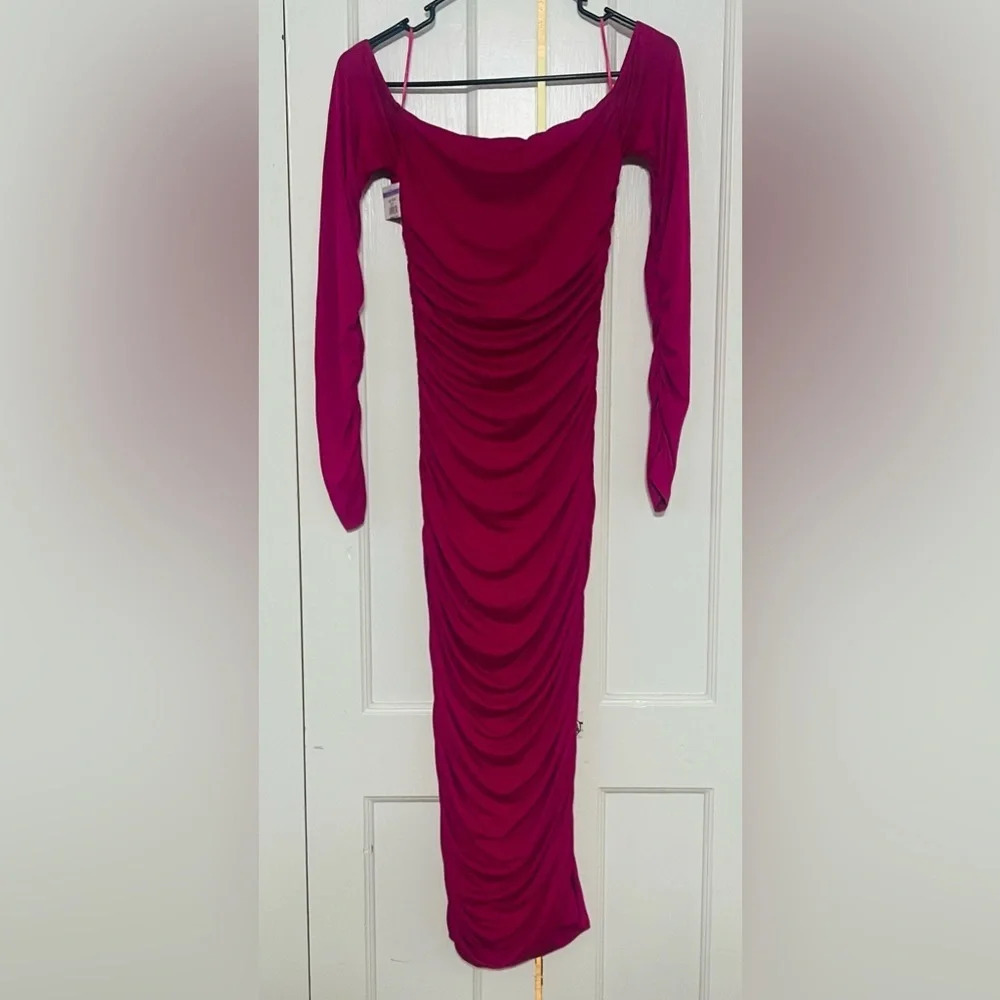 ENDLESS ROSE Women's Ruched Midi Dress in Fuchsia - Picture 4 of 5